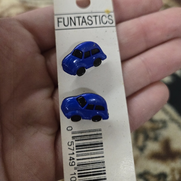 Vintage Novelty Kids Buttons Sewing Lot Bundle Trains Baseball Car Sailboat - Picture 8 of 10